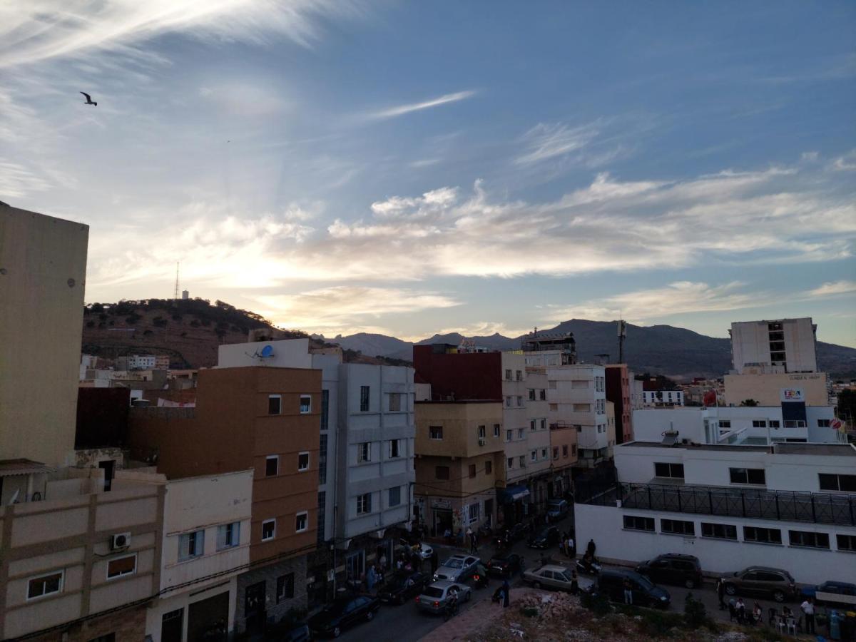 Residence La Corniche Etage 2 Nador Exterior foto